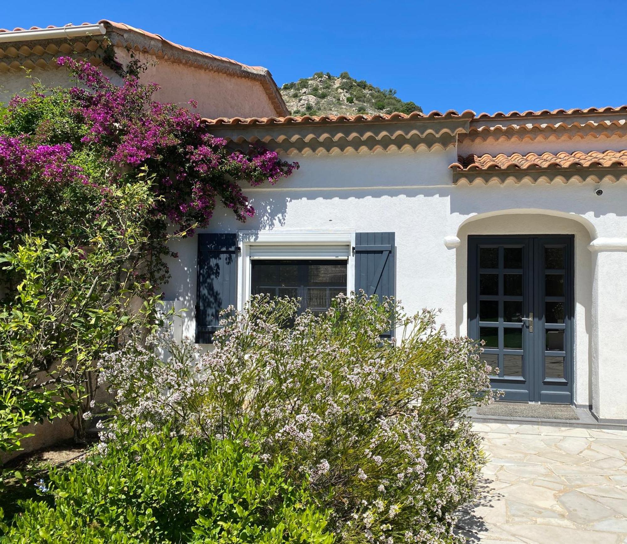 La Roca Flora Le Plan-de-la-Tour Exterior foto